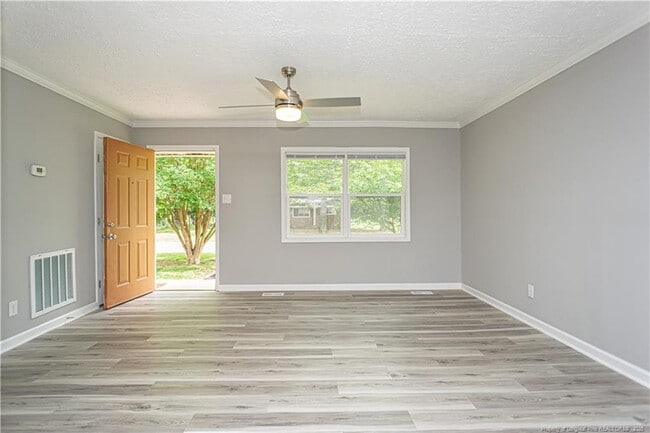 Photo - 2701 Daly Ave