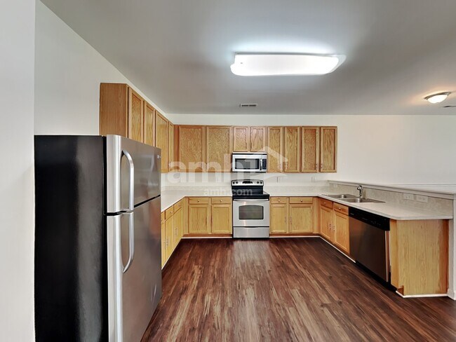 Photo - 7423 Mary Jo Helms Dr