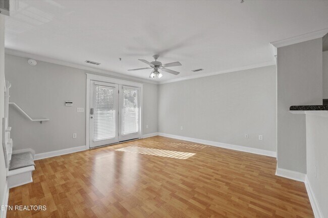 Photo - 1121 Tree Top Way Unit 1422