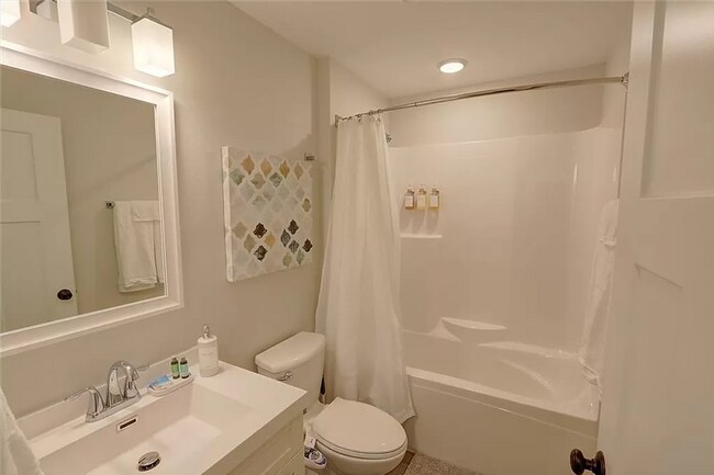 Photo - 10008 Aspen Ln Unit 2