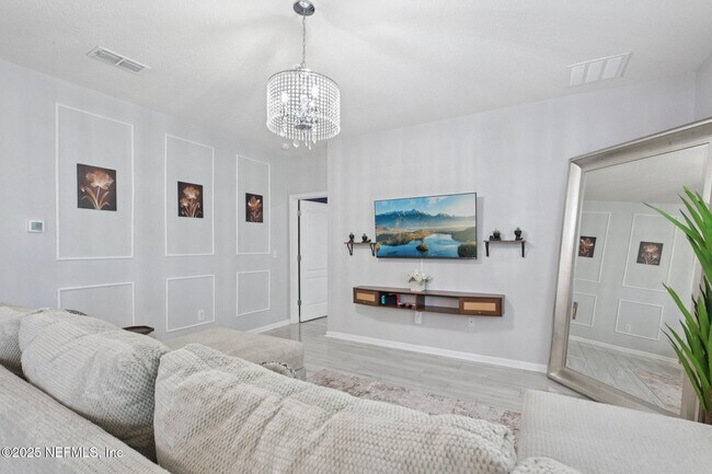 6787 Sandle Dr