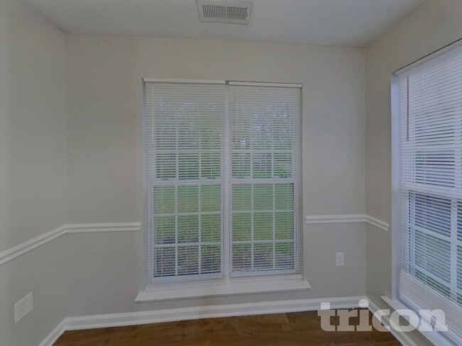Photo - 4688 Falcon Chase Dr SW
