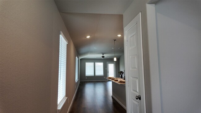 Photo - 16702 Sterling Clf St
