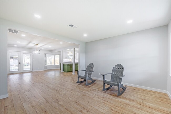 Photo - 8518 Cedel Dr