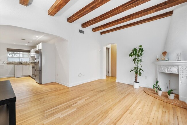 Building Photo - 1605 Euclid Ave Unit B1