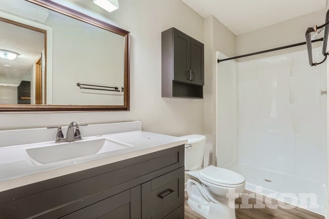 Photo - 13734 Glenhurst Ln