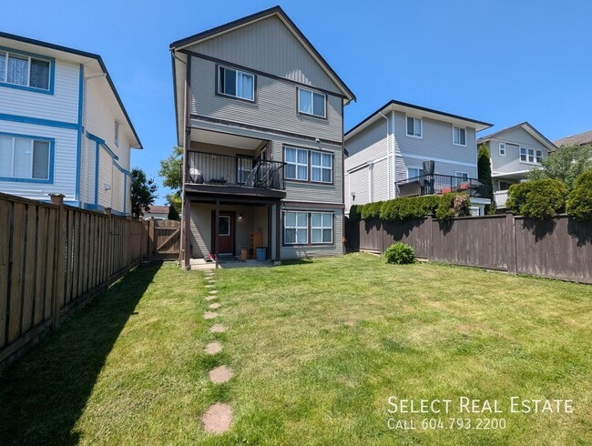Photo - 36220 Shadbolt Ave