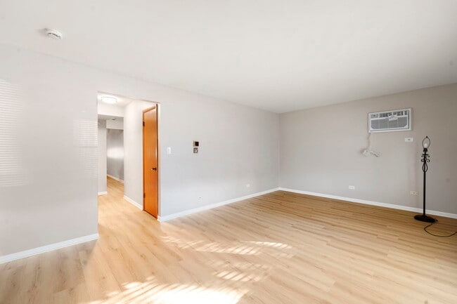 Photo - 4603 Grove Ave Unidad 1