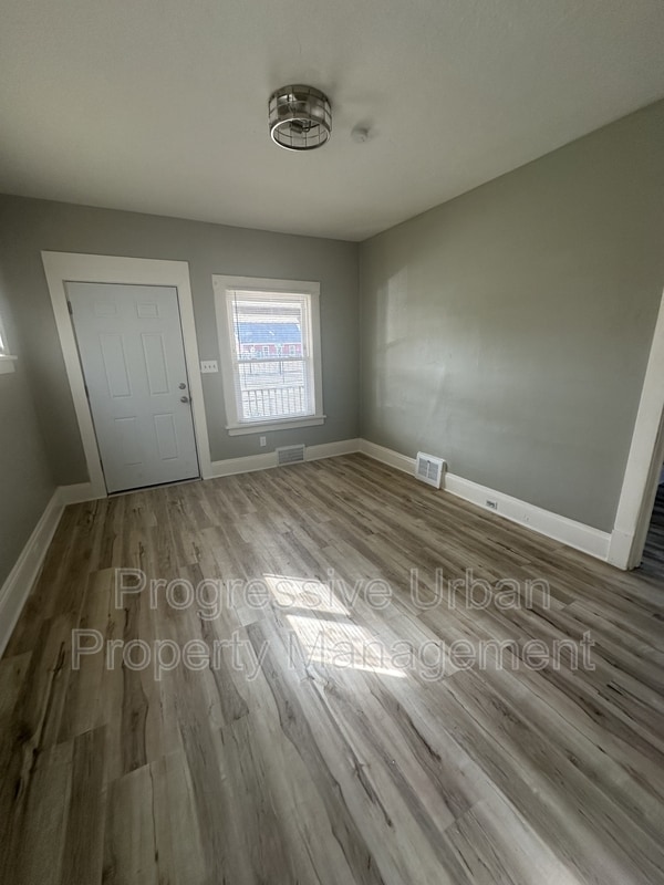 Photo - 4301 W 41st St