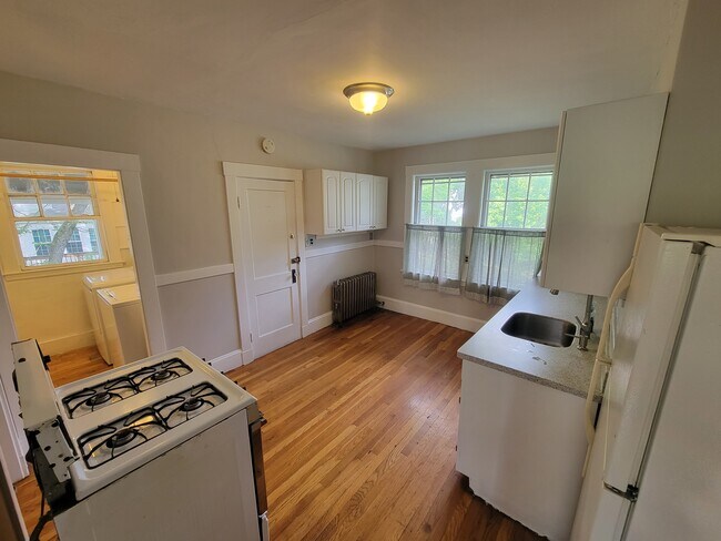 Photo - 108 Bourne St Unit 2