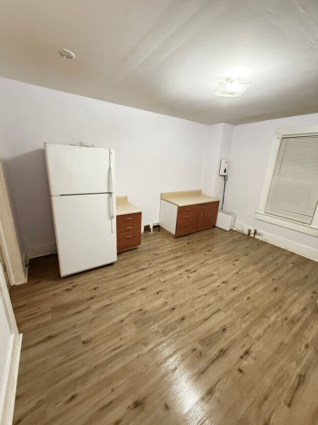 Photo - 506-506 Kingston Ave NE Unit 506B