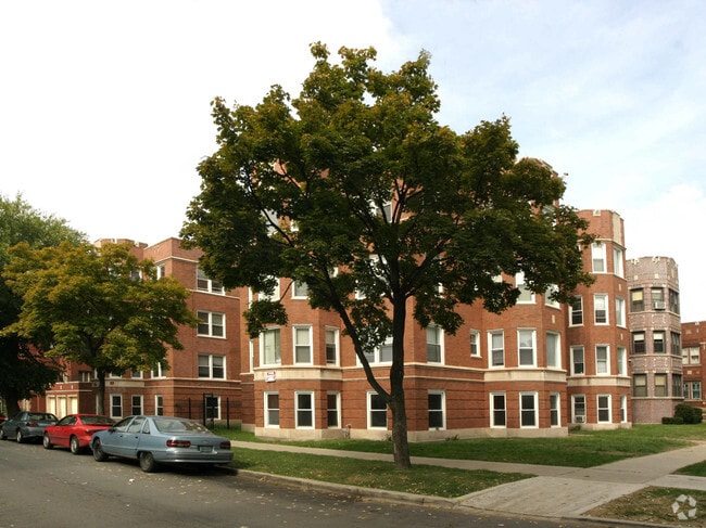 Building Photo - 8152 S Evans