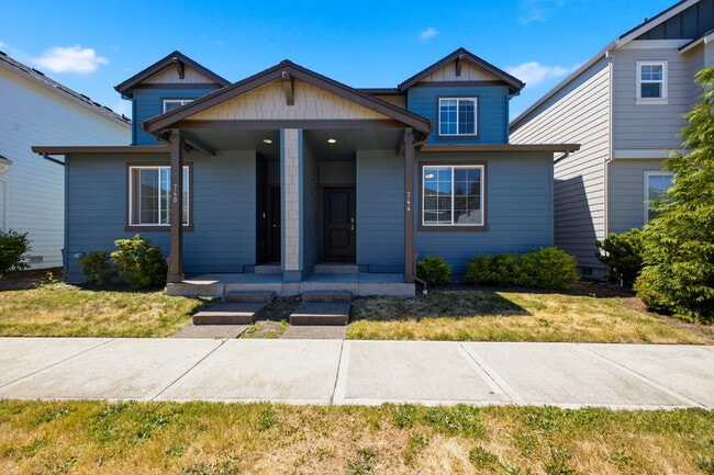 Photo - 744 NE 138th Pl