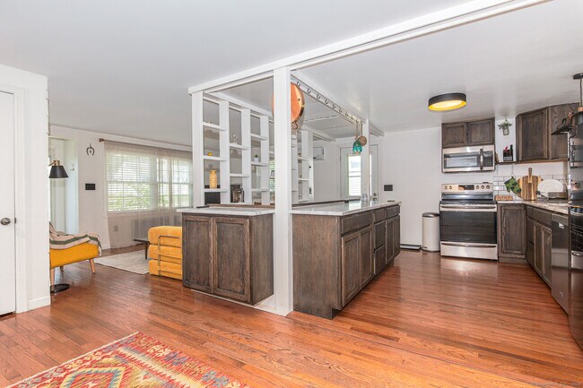 Photo - 77 Bayshore Dr