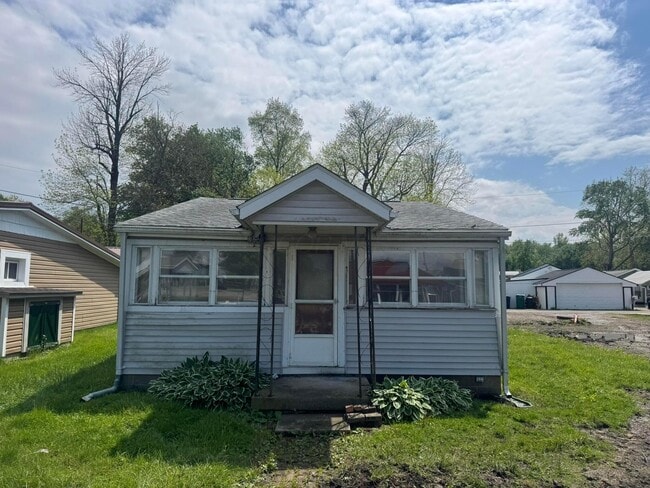 Building Photo - 4956 Island Dr