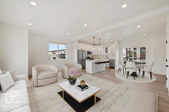 Photo - 140 E Lavalle-