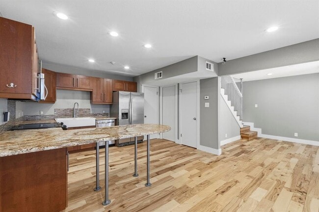 Building Photo - 1101 Shoal Creek Blvd Unit 17