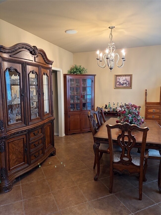 Photo - 2515 Silverton Bend