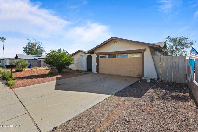 Photo - 5212 N 67th Dr House