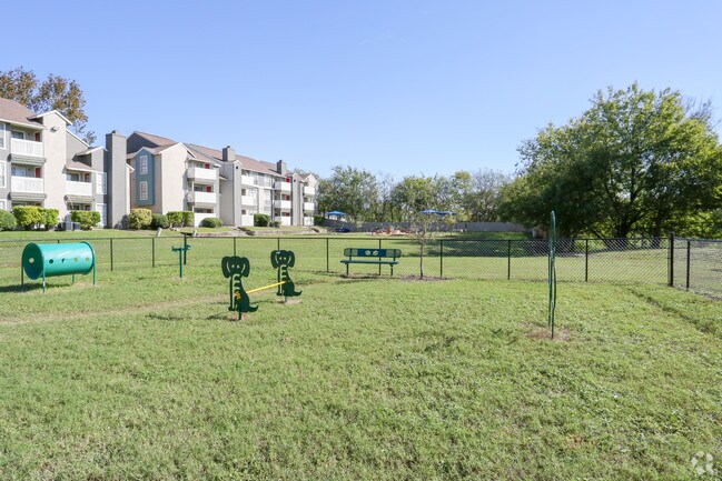 Building Exterior - Sedona Canyon
