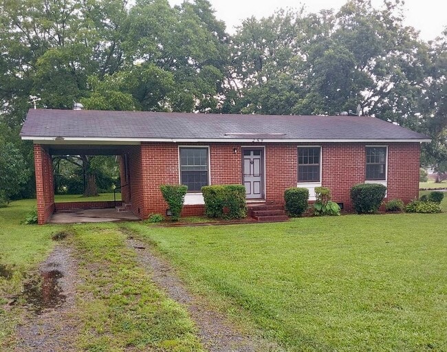 Building Photo - 3 Bed 1.5 Bath in Gates County Rental