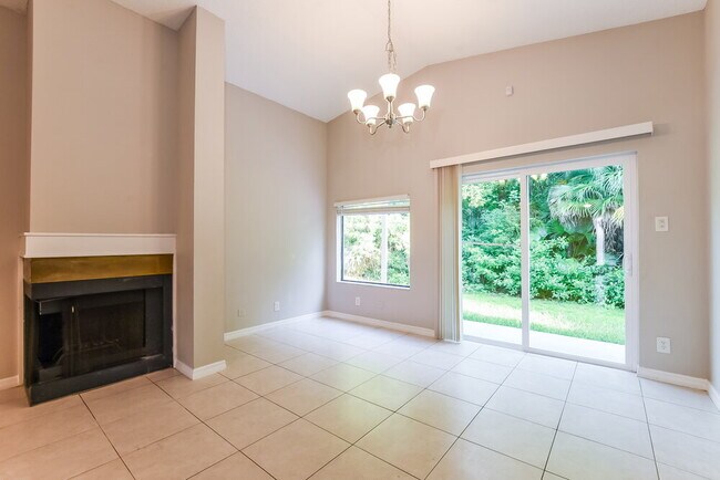 Photo - 496 Wild Fox Dr