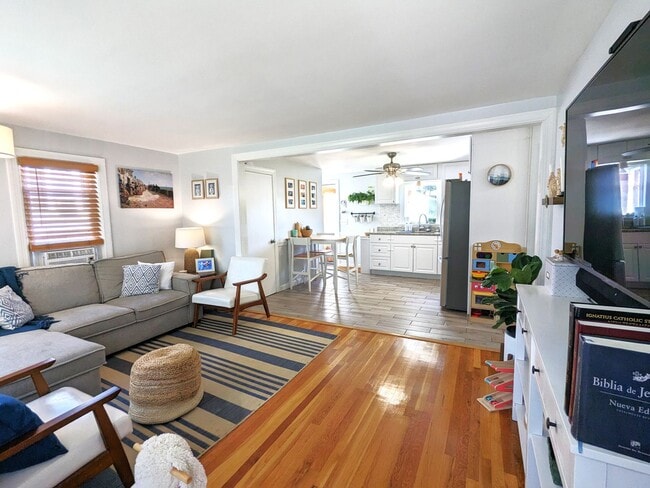 Photo - 37 Chandler Ave