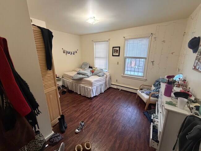 1576 Tremont St Unit 2B