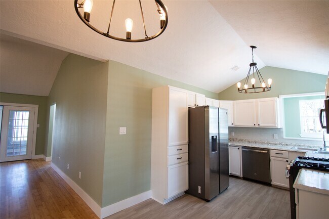 Photo - 518 S Masonic St