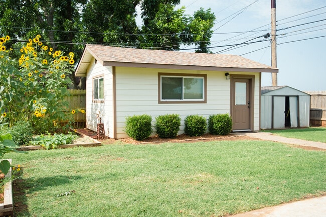 Photo - 2223 W 4th Ave