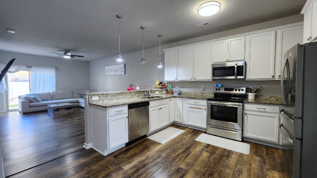 Photo - 200 Seasons Cir Unidad 303