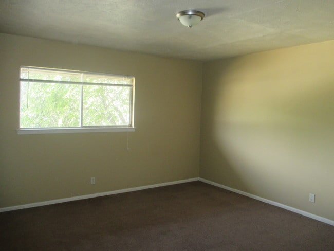 Photo - Neville Apartments