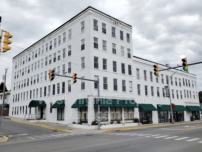 Building Photo - 104 N 8th St Unit 204 Rental