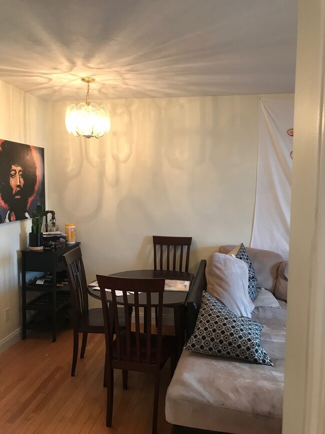 Photo - 111 W 8th St Unit I