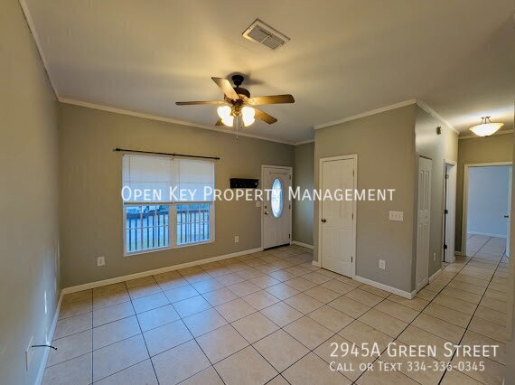 Photo - 2945 Green St