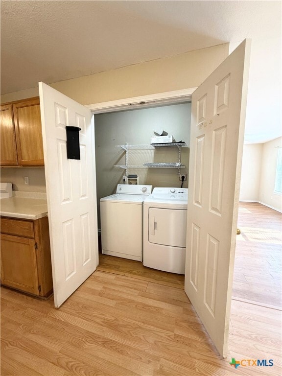 Photo - 898 Advance St