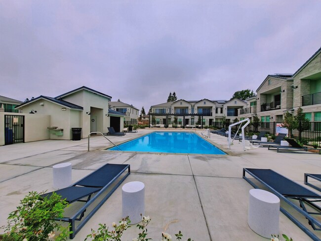 Photo - Experience Comfort and Style in This Venet...