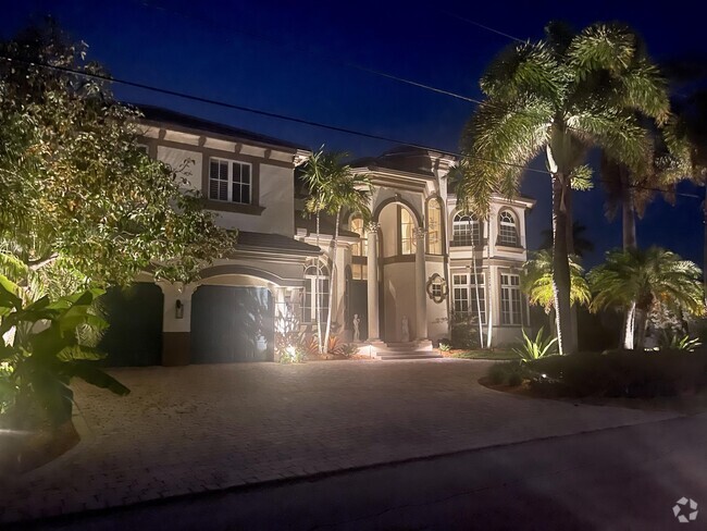 Building Photo - 945 Cypress Dr Rental