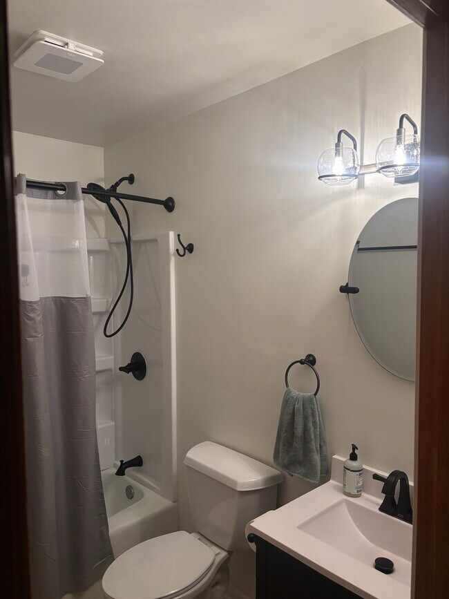 Photo - 318 Durant St