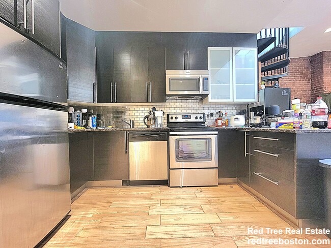 Photo - 1203 Beacon St Unit 5