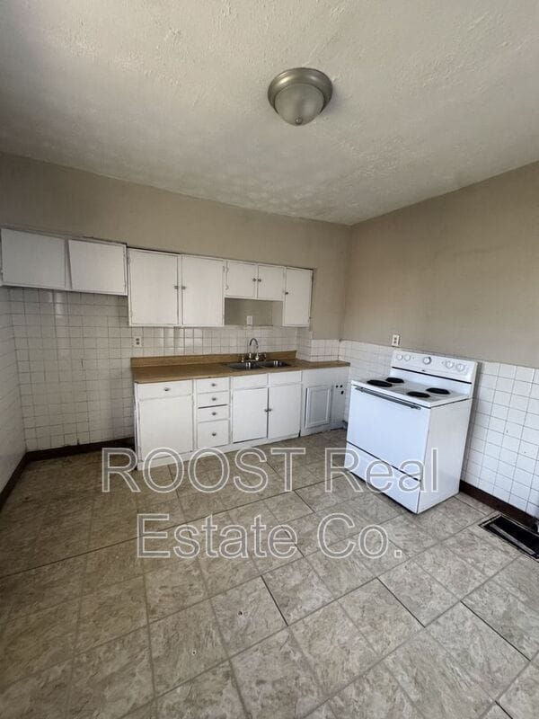 Photo - 263/265 S Hedges St.