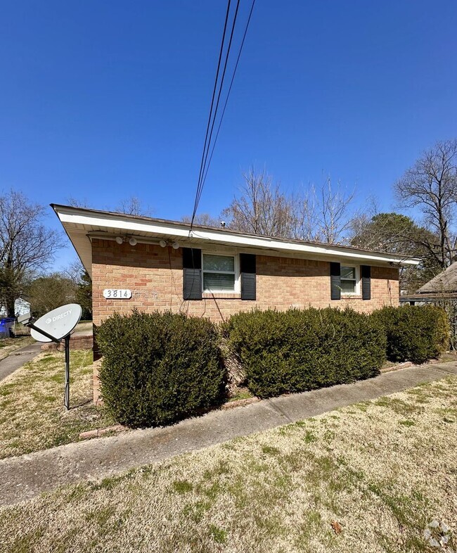 Building Photo - Updated Duplex in Overbrook Neighborhood Rental