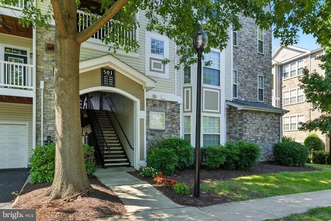 Photo - 501 Sunset View Terrace SE Unit 306
