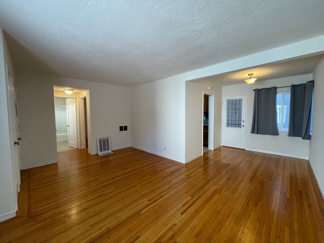 Photo - 655 Oakland Ave Apartment Unit B
