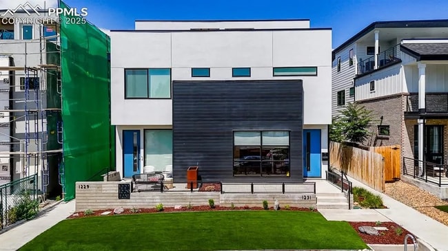 Building Photo - 1231 Newton St