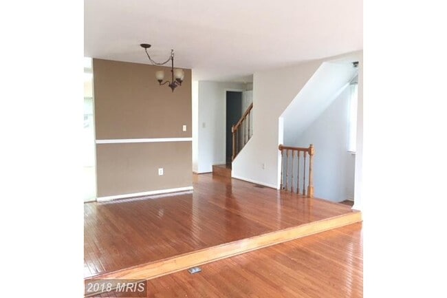 Photo - SPACIOUS END UNIT TH