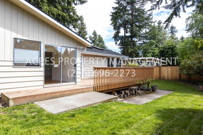 Photo - 20005 3rd Ave SW