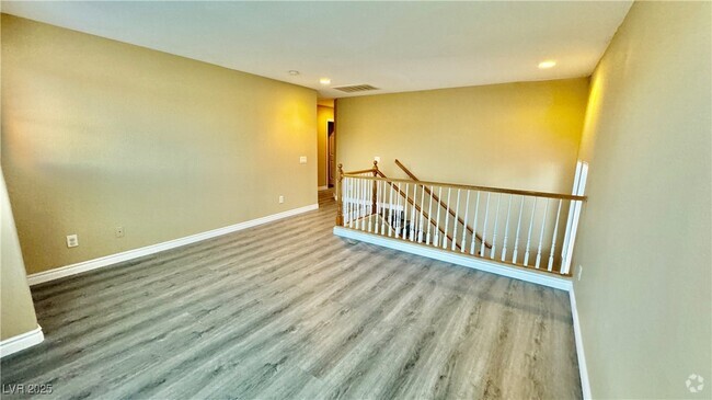 Building Photo - 804 Seneca Heights Ave Rental