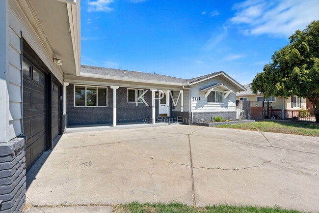 Photo - 2155 Portola Ave