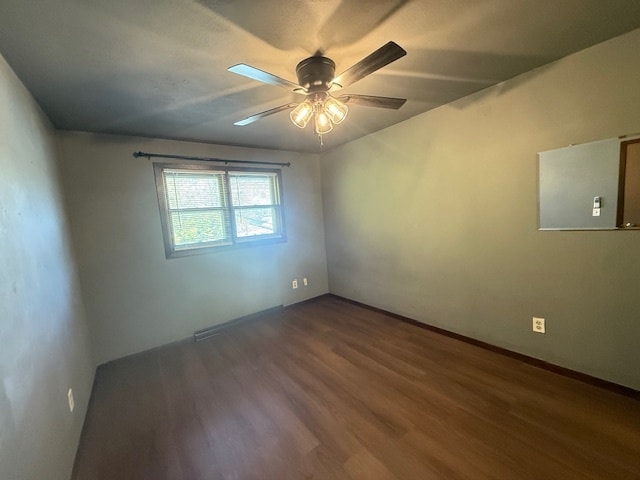 Photo - 1033 Evans St